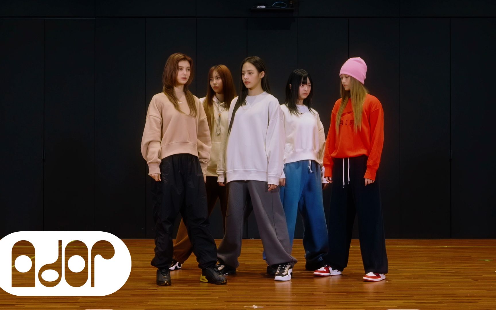 NewJeans 'Ditto' Dance Practice