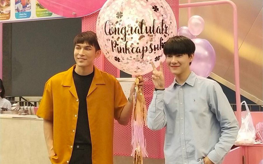 mew suppasit & newyear @ pink capsule cafe _哔哩