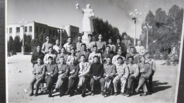 “革命风暴席卷云滇，省委派工作组高压各州县，一封北京来信打破局面，八二三兵团，炮兵团两大造反组织相继成立”——【昆明文革地方史】（一）