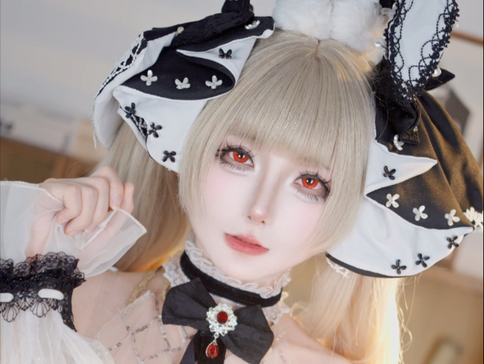 Put a rabbit in here.