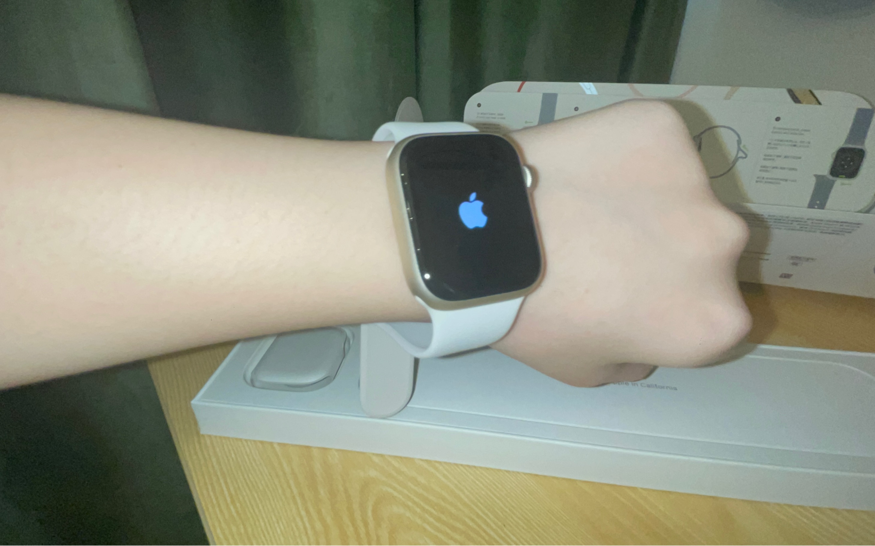 第一次录开箱视频，iWatch series8 41mm星光色-哔哩哔哩