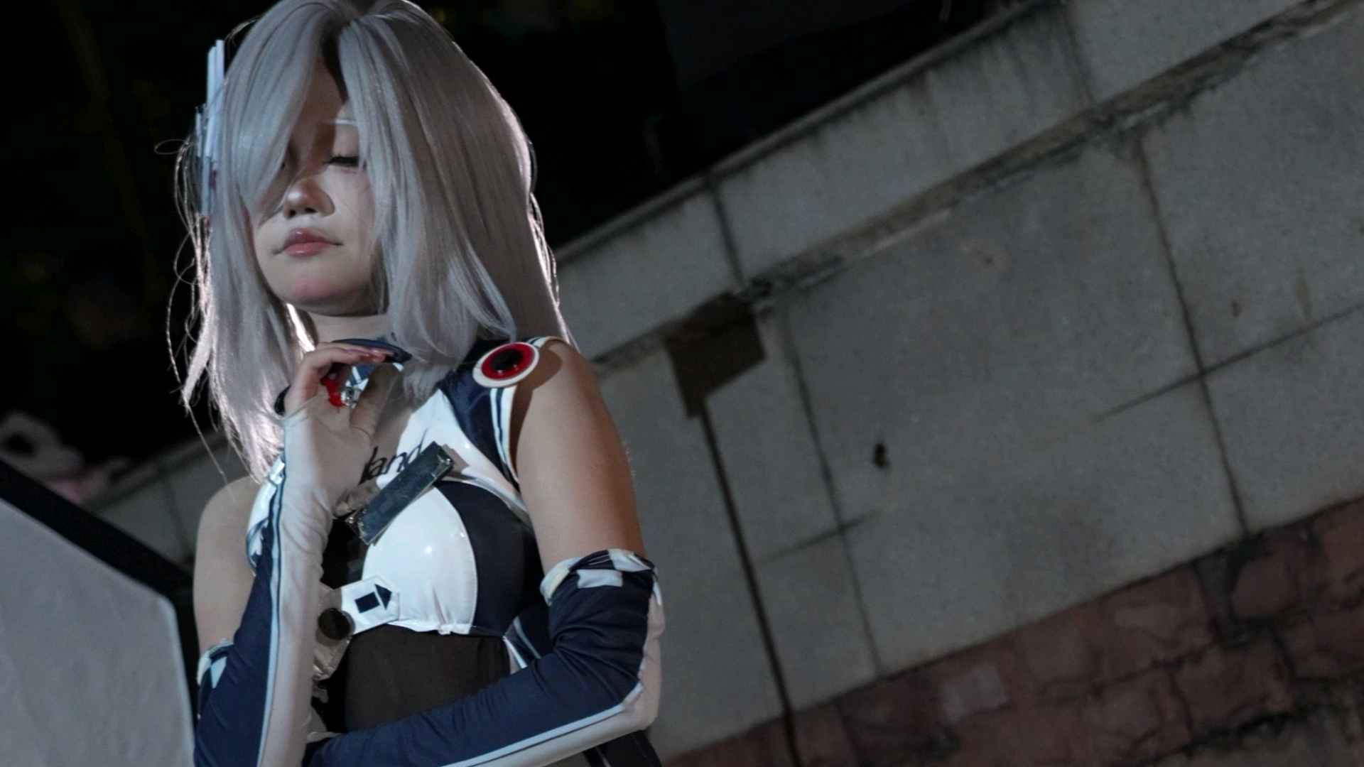 Shen He Racing Suit Cos] - Can't miss the off-course night shoot!