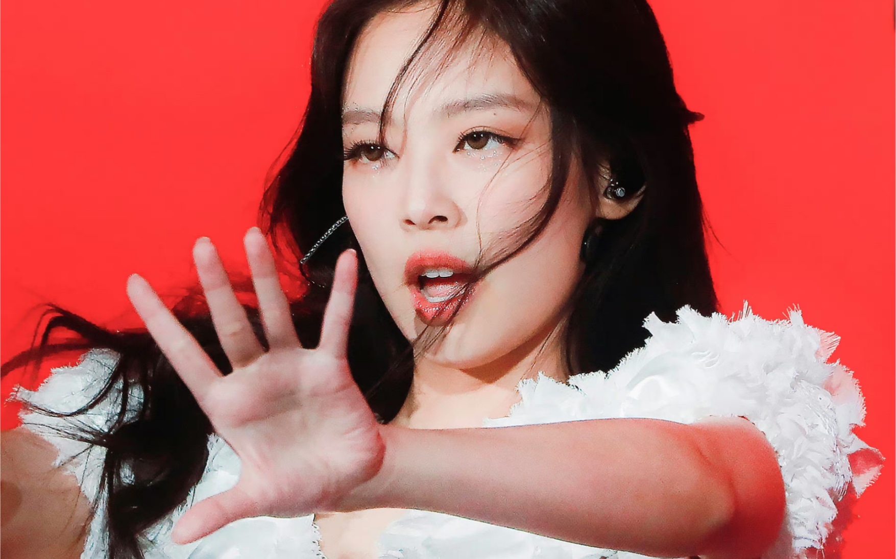 时隔两年再跳SOLO！JENNIE海德公园音乐节绝美直拍