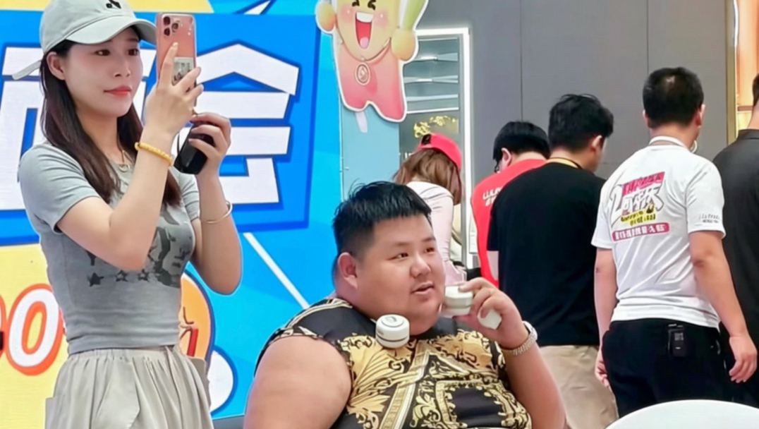 【良子本人胃袋这一块】最新视频来袭，快来看看吧！