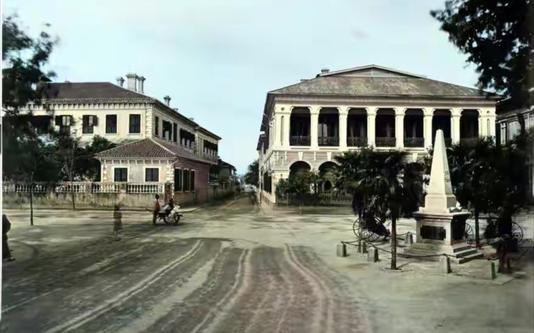 清末旧影：1877年的上海滩，街口洋行林立，不愧是远东第一城市