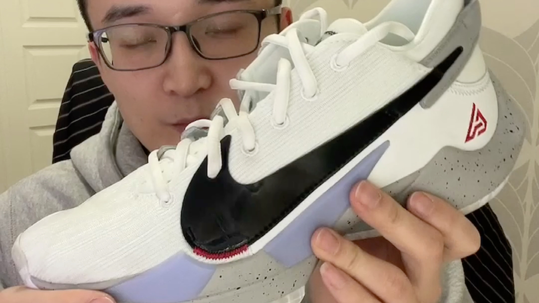nike字母哥2代白水泥实战简评