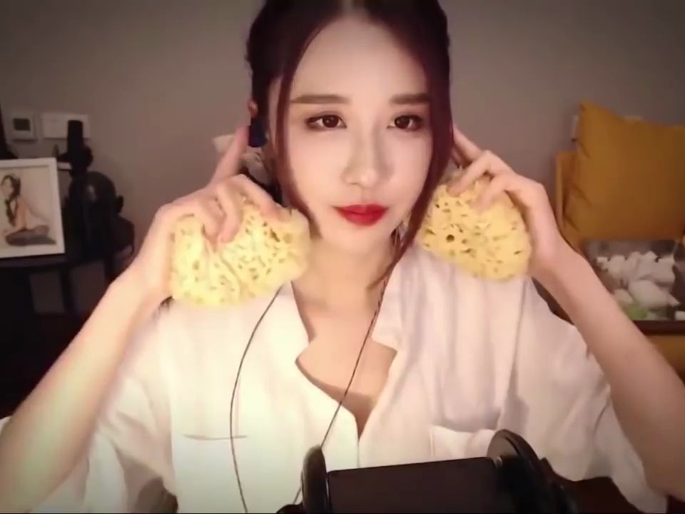 Henzi Memories Chapter: Favoritism