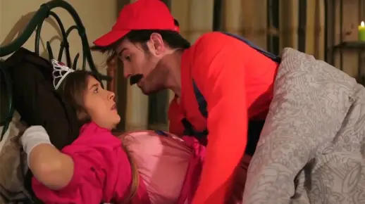 【YouTube短片】如果爱爱场面发生在经典电玩游戏中 【中文字幕】