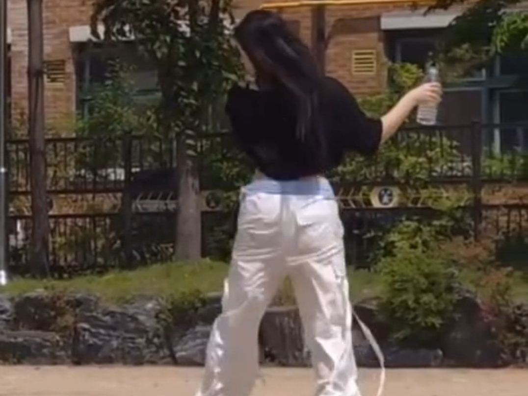 Korean students' asses are shaking at a frequency of 800 times per second, shocking the audience.