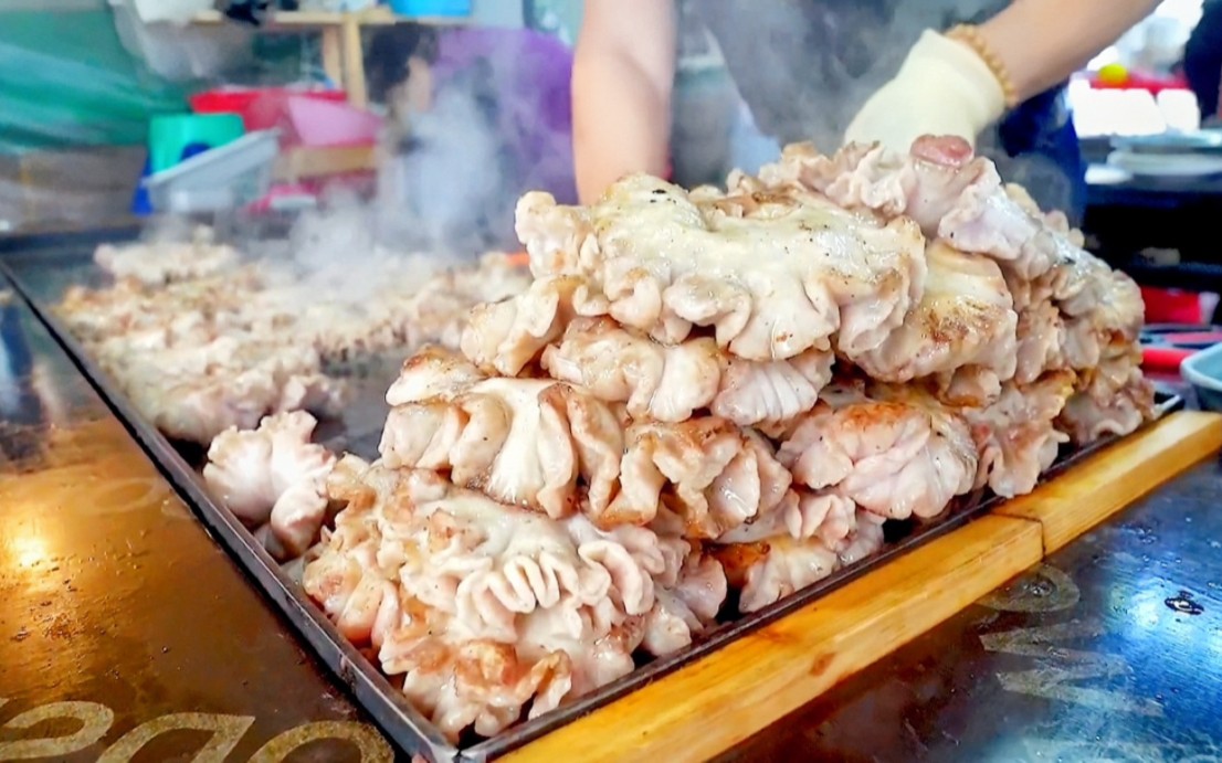 韩国铁板老头乐，鸡冠油脂香四溢猪心脆韧，神秘食材堪称压轴大菜