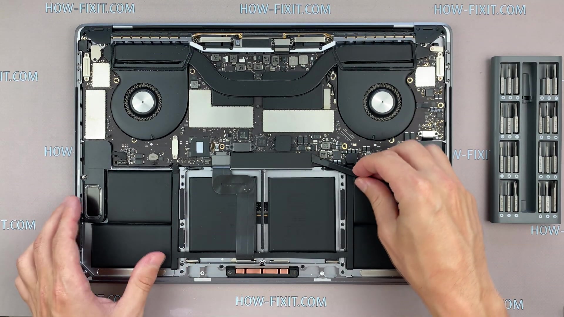 MacBook Pro 15寸(16-17款)硅脂更换、拆解教程