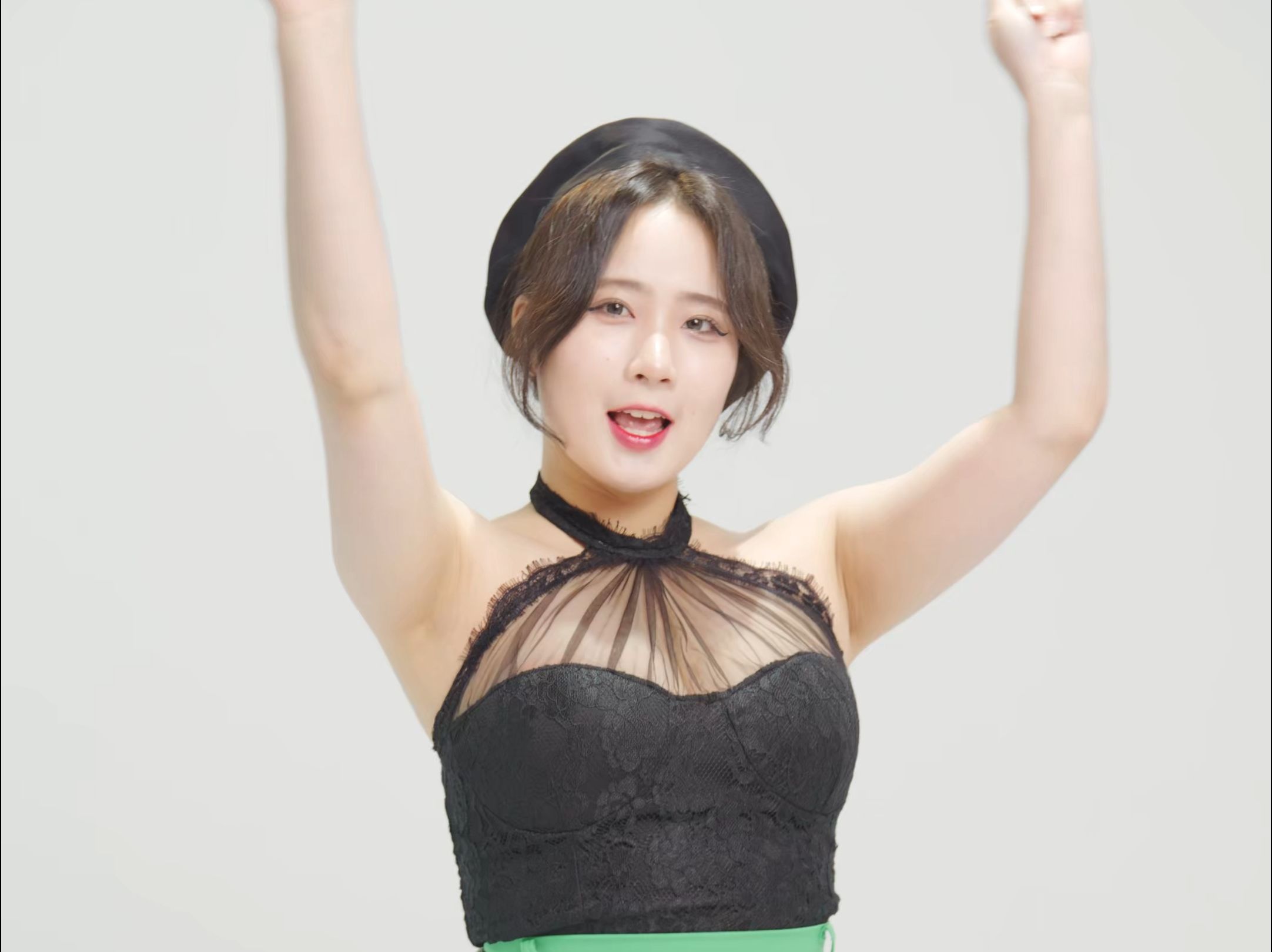 Jung In, Blue Flame, Green and Black