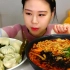 【韩国吃播】弗朗西斯卡吃刀切面、饺子；肥肠锅、鸡蛋卷