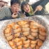 新疆烤包子：2块5一个，一口爆汁！千万不能咬着吃！