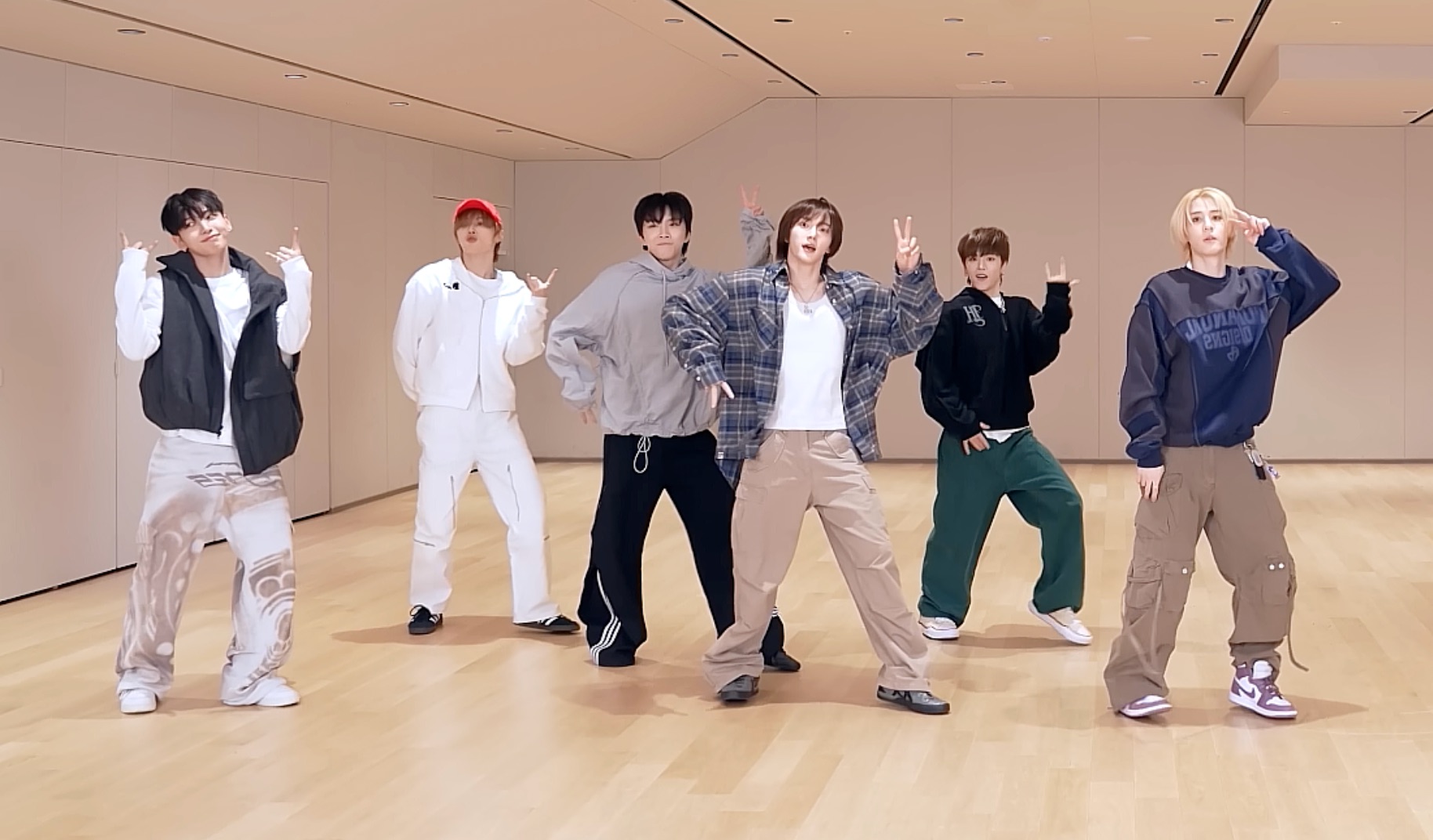 【4K镜面】BOYNEXTDOOR - IF I SAY, I LOVE YOU 练习室 分段循环 画放大 替音轨 调色♡扒舞专用