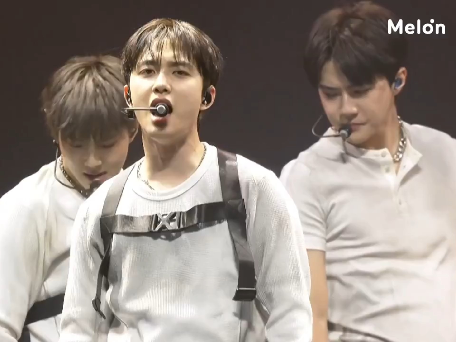 【EXO】未公开新曲《BACK IT UP》MMA颁奖礼初舞台(251220)