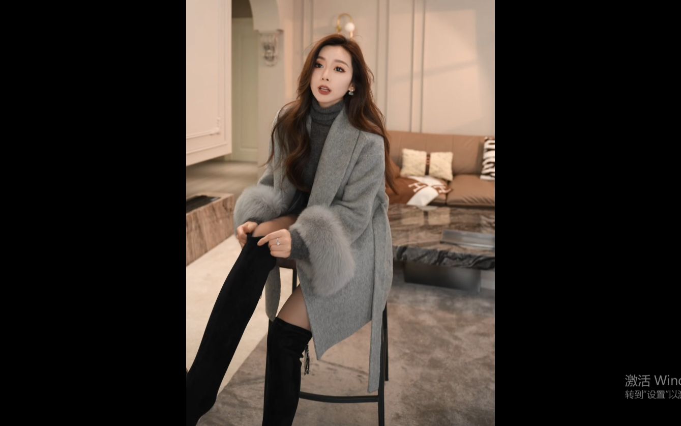 美女甜甜穿过膝长靴_20231116_143143