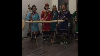 萨哈林岛（库页岛）原住民 <em class="keyword">尼夫赫人</em> 传统音乐演奏和歌唱