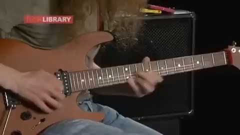 Guthrie Govan - Waves - Guitar Performance Live 2013