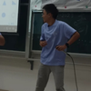 当 众 拉 屎