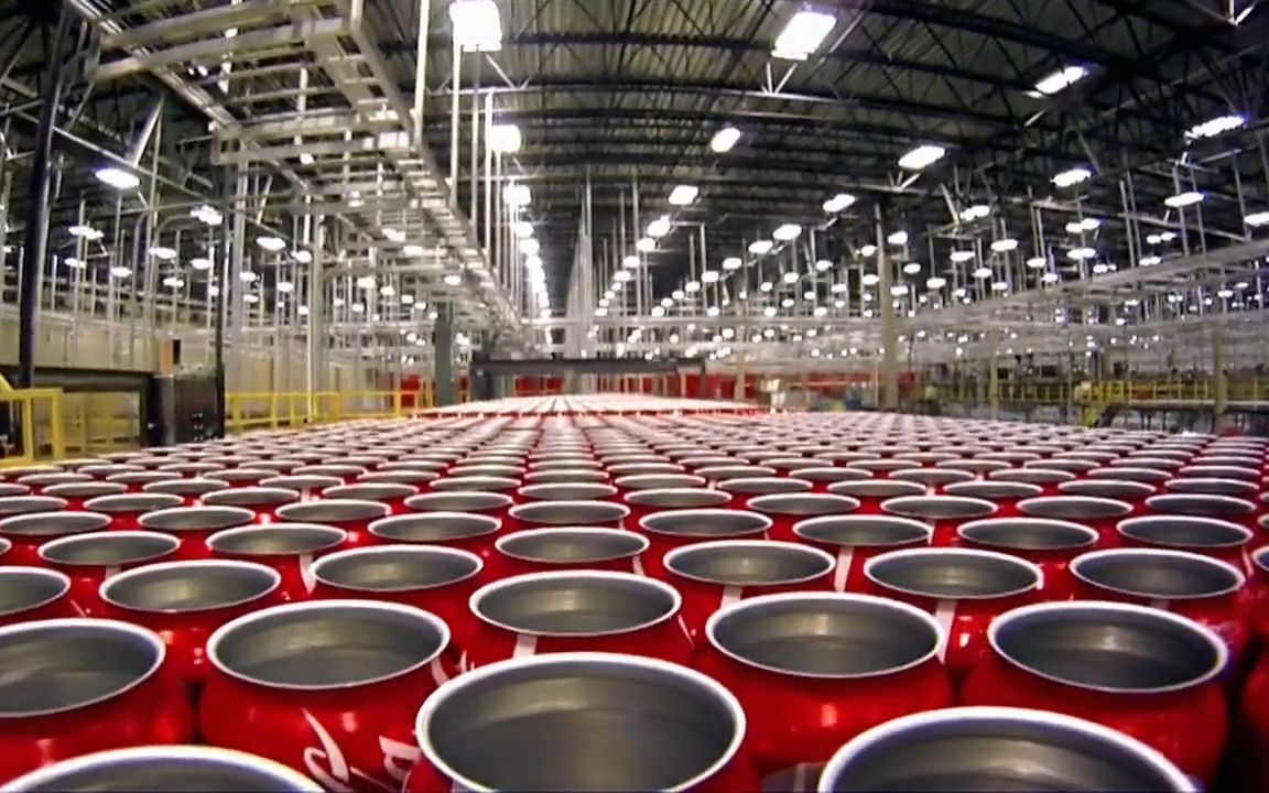 可口可乐有着每分钟1700罐的高速灌装生产线！这就是现代工业的交响乐！