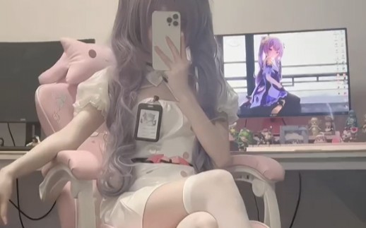 Carving Haru's part-time job turned out to be!