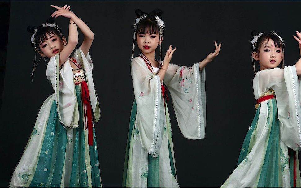 #云朵奖 #花之恋艺术 #中国舞 #《声声慢》#舞蹈比赛 #少儿舞蹈