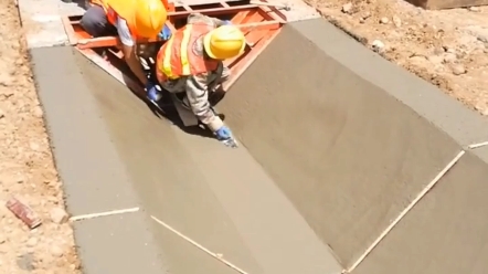 生产订做沟渠成型机 渠道成型机 水渠衬砌机