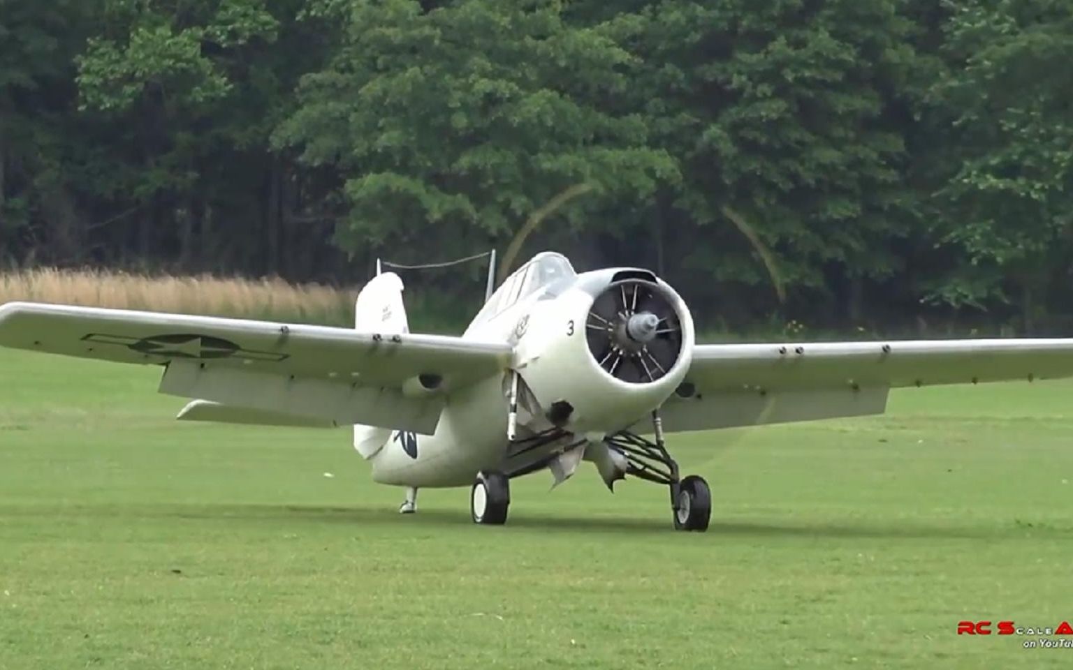 【航模像真机】搭载Moki250cc汽油发动机的1/4比例F4F野猫战斗机