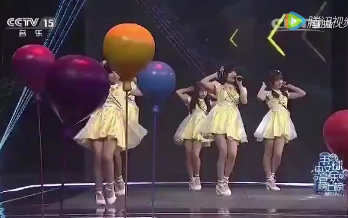 《全球中文音乐榜上榜》sing女团《kiss me》