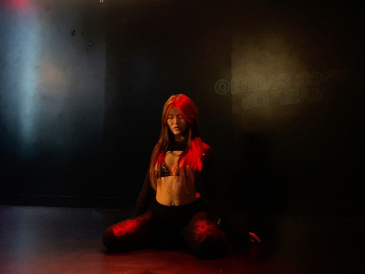 【小熊老师】谁都不能阻止周一12:00大家上heels小班课