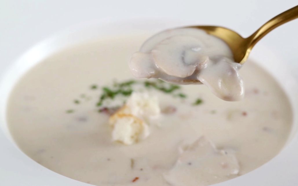 厨师长教你做法国大餐-奶油蘑菇汤，好喝到怀疑人生！