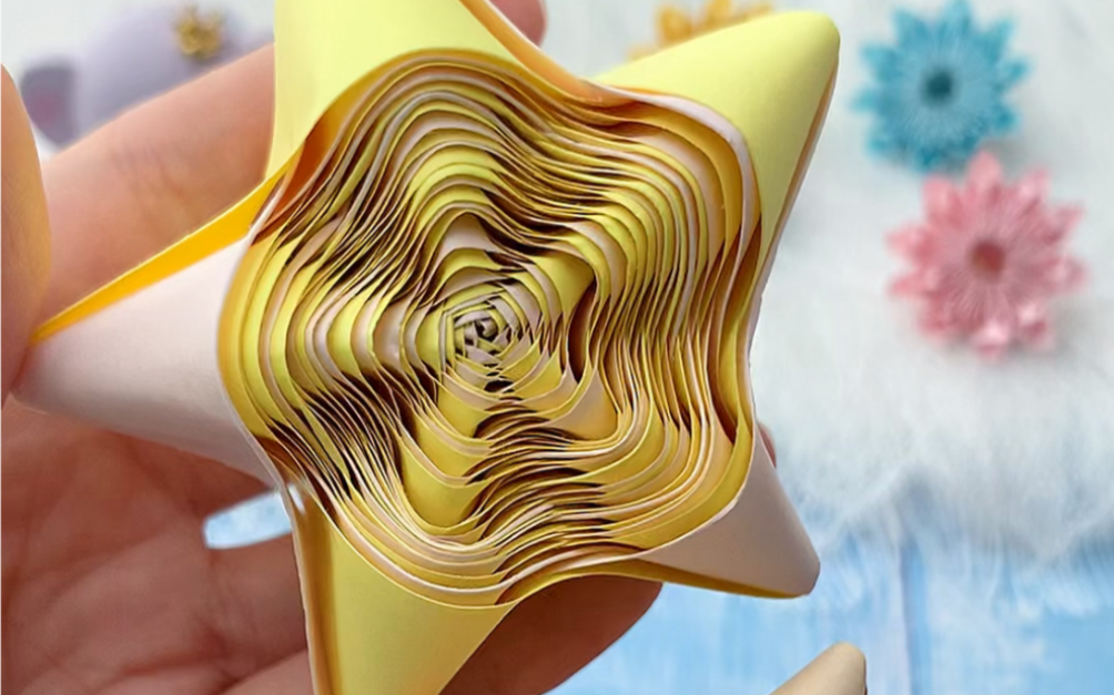 一款神奇的星星，层层叠叠好大好好看，用随便的纸条都可以做，快艾特他给你做