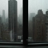 【白噪音】【学习向】【放松】4K 曼哈顿城市景观 靠在窗边看雨 （雨声，交通鸣笛声，远处谈话声等城市白噪音）