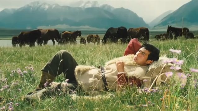 怀旧老电影《牧马人》朱时茂丛珊1982