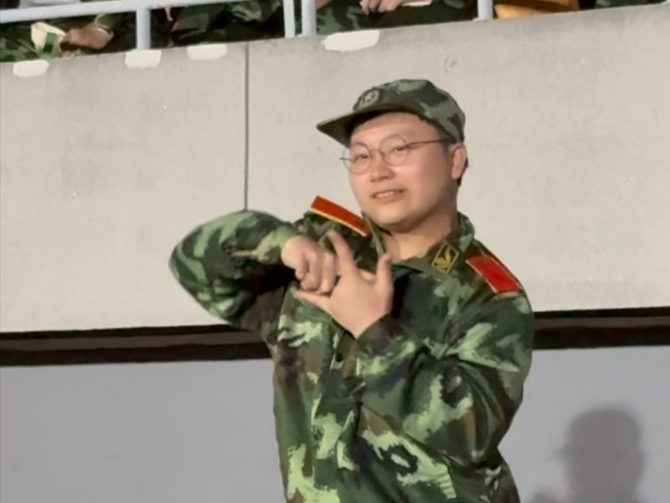 illit你的兵来了！！！