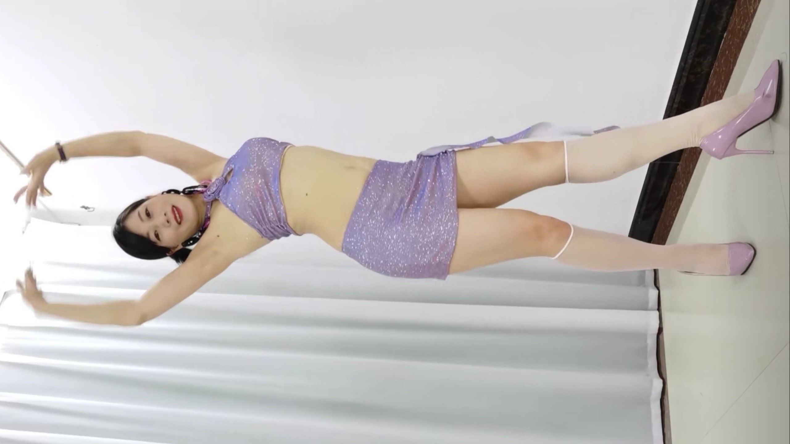 熟女舞后 迷你裙健康舞（8分28完整版）