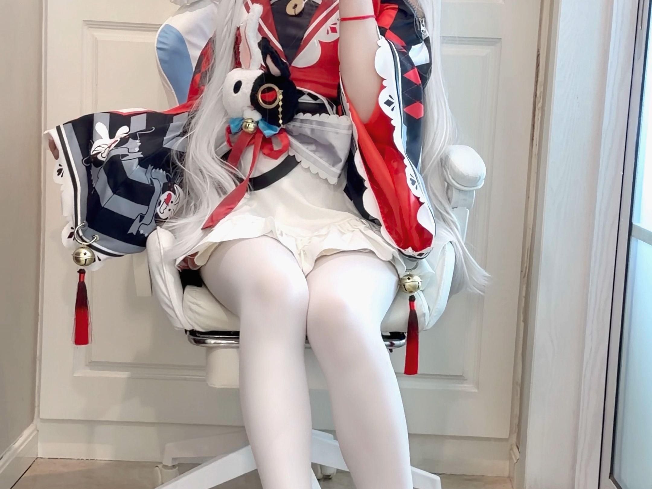 【Chubby Lily】 just posted a new video—come check it out!