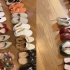 江西一女子晒出自己52双鞋，款式颜色种类繁多，光黑靴子就十几双