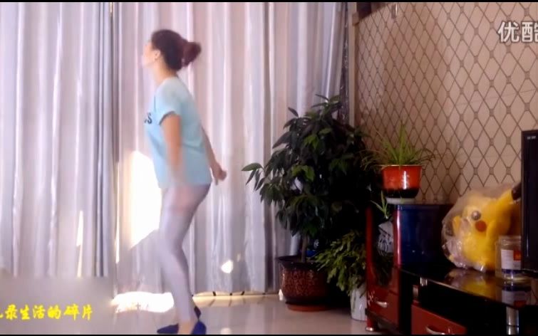 性感美女的.广场舞