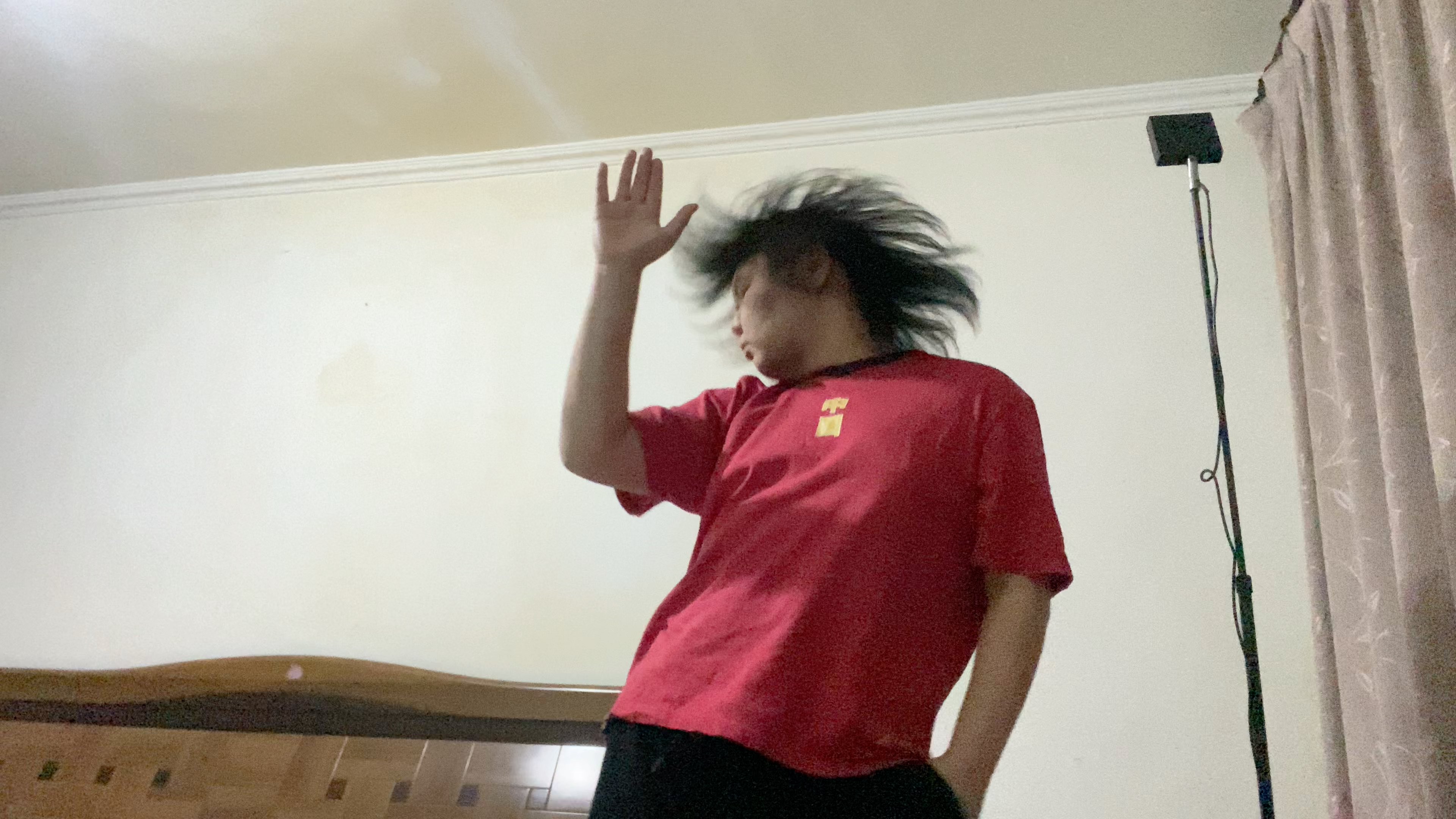 精 神 小 伙 社 会 摇