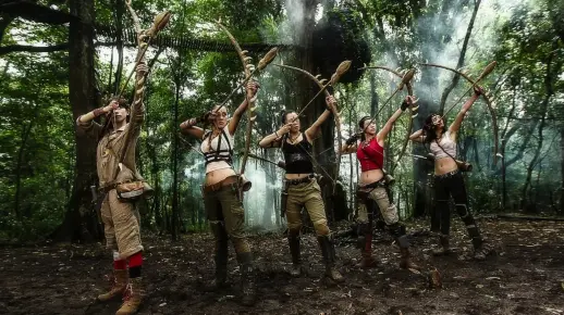 这才叫动作猛片,美女丛林大战武装犯罪分子,场面火爆精彩刺激