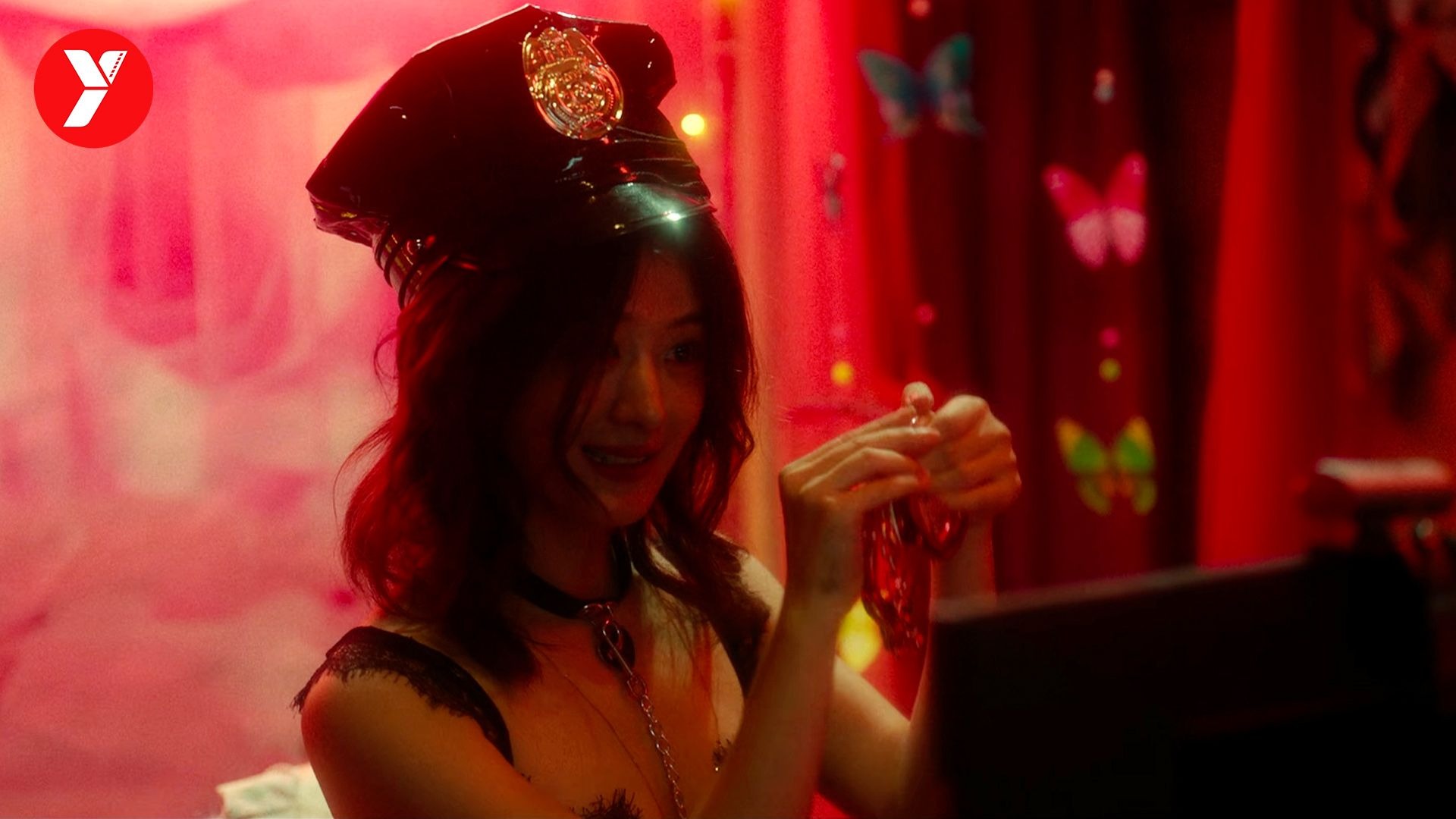 【越哥】冯小刚2025最新电影，口碑两极分化，是被低估还是在消费女性？