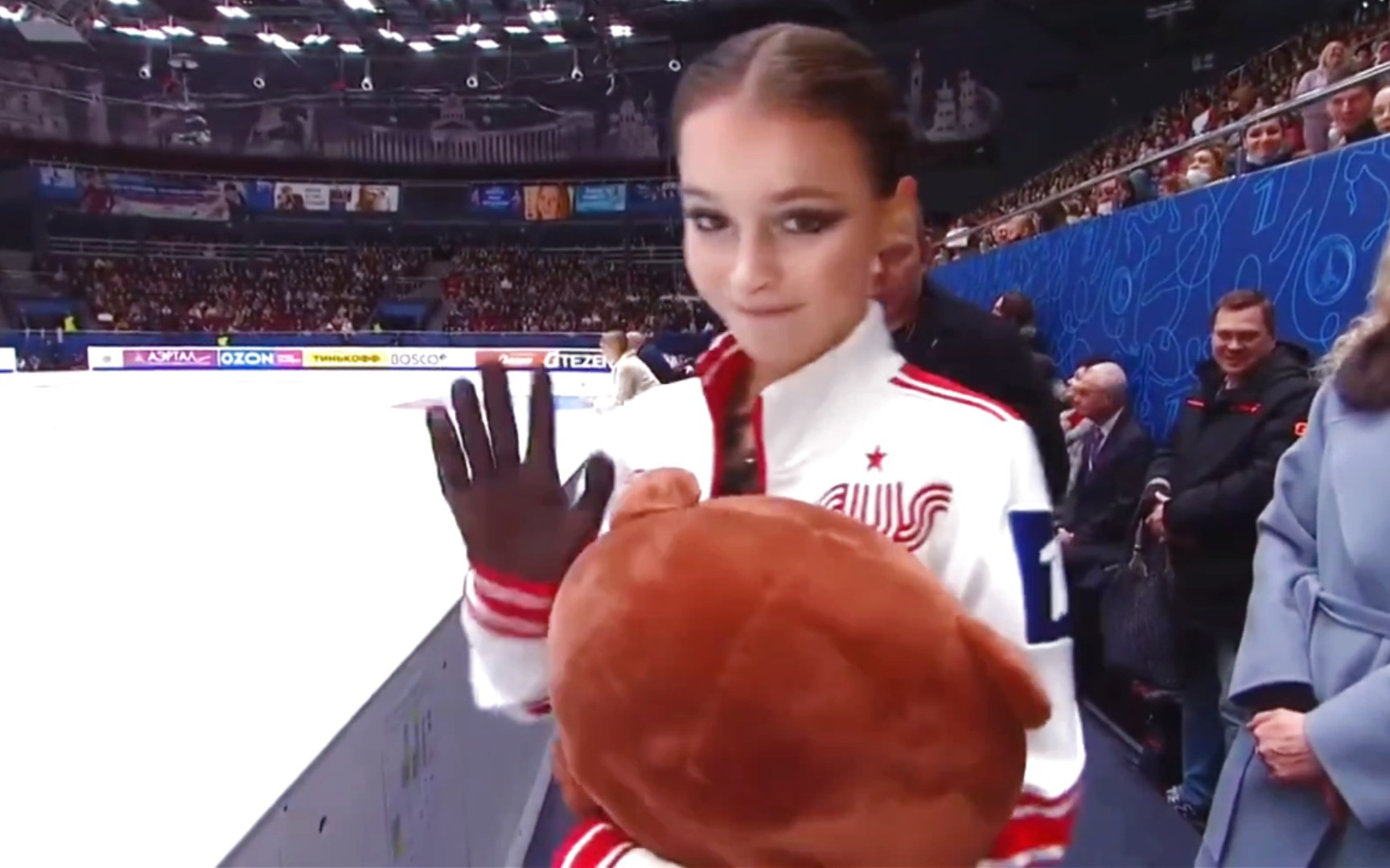 【千金 Anna Shcherbakova】追着冰童要布朗熊