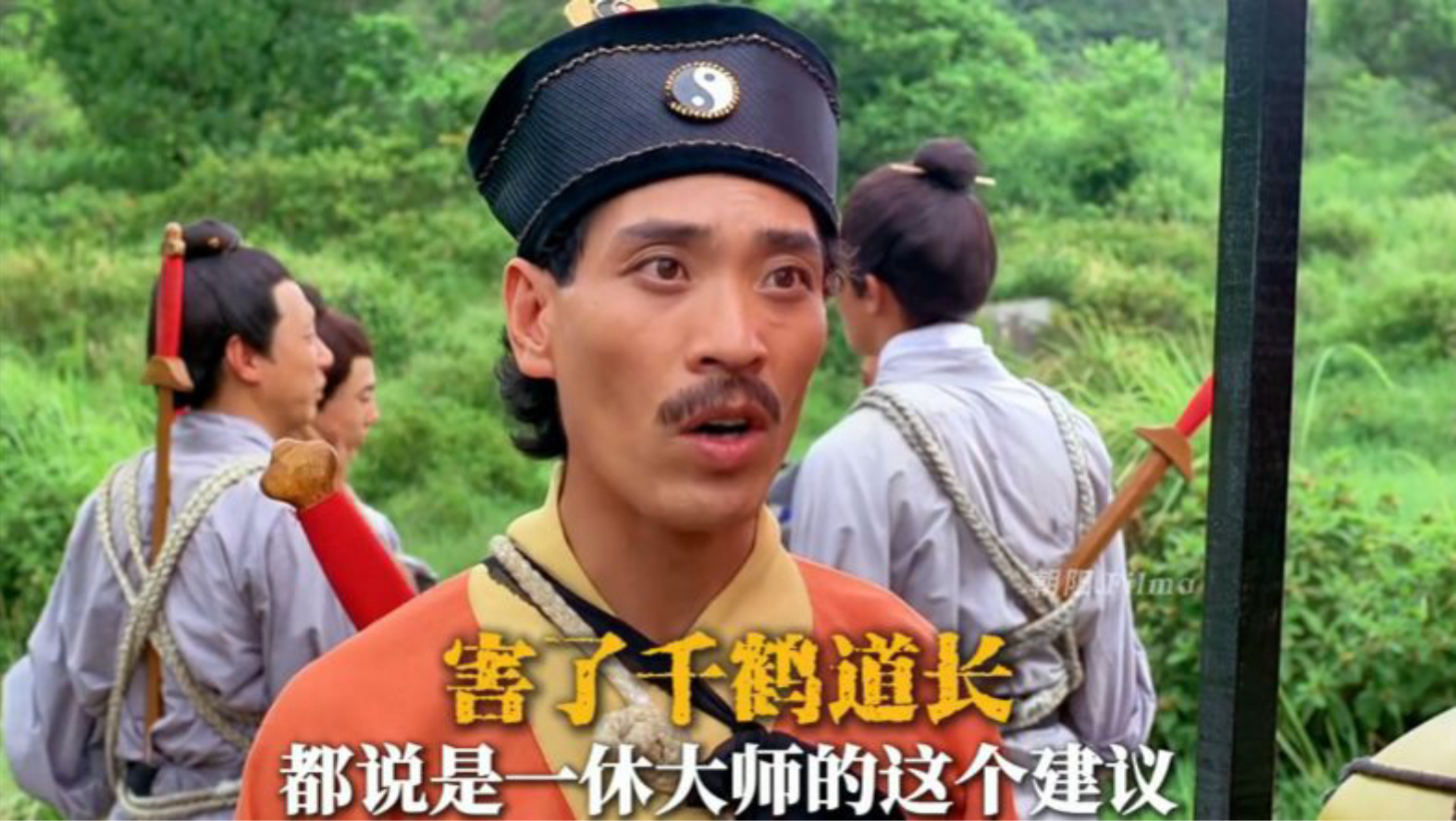 “阳光暴晒棺椁，确实能消解湿气压制僵尸，只是他们都没考虑到天气是不可控的”深度解析《僵尸叔叔》-灵幻影史上一抹难以替代的亮色