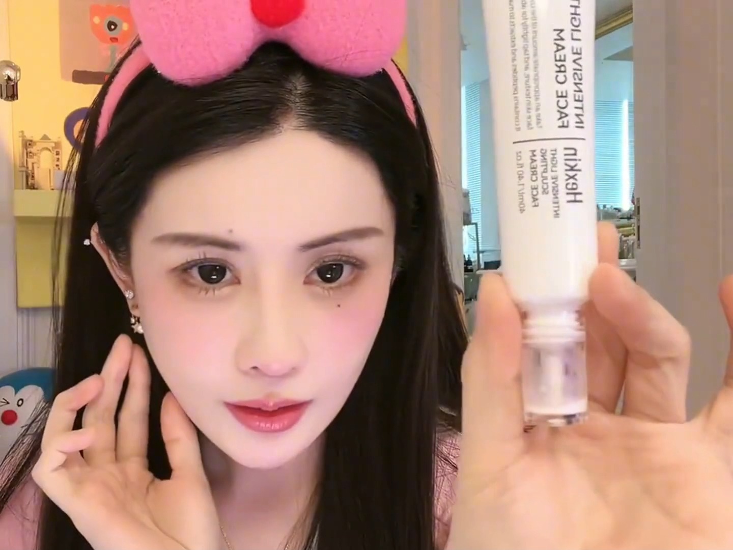 你就抱着不好用还给它的心态试试看这个水光霜!韩女小秘密!