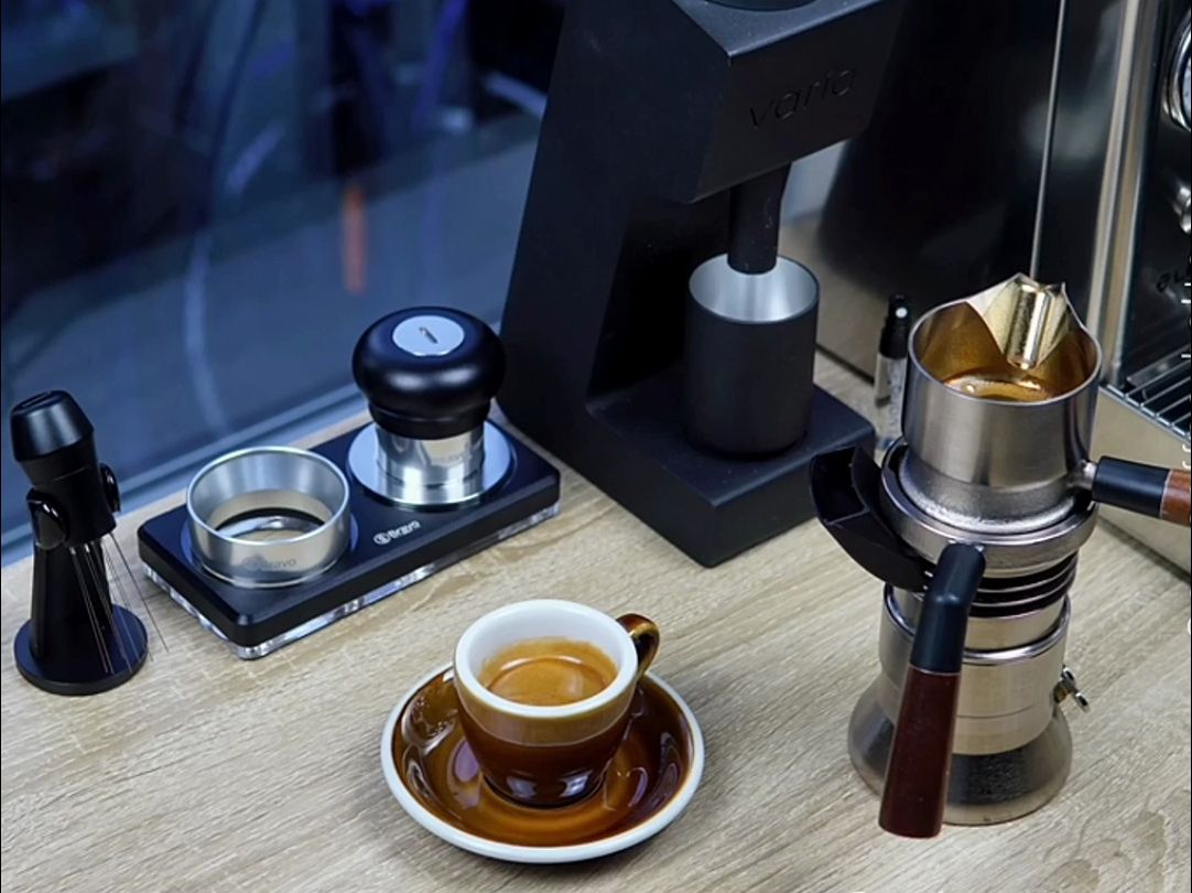 今天用摩卡壶制作一杯油脂丰富的浓缩咖啡