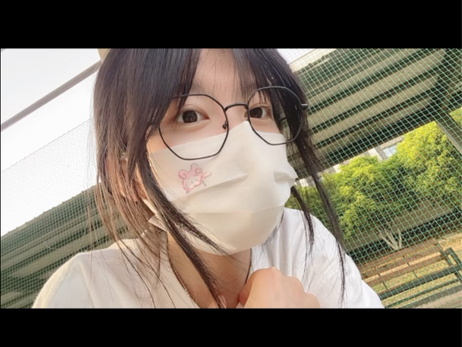 盗我照片发相亲广告的人你什么意思啊。。。