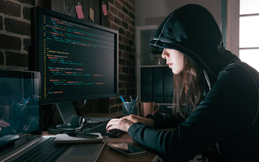 想成为黑客？是学习Kali比较好还是学习Python？