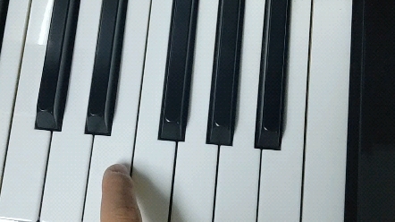 微 分 音 钢 琴